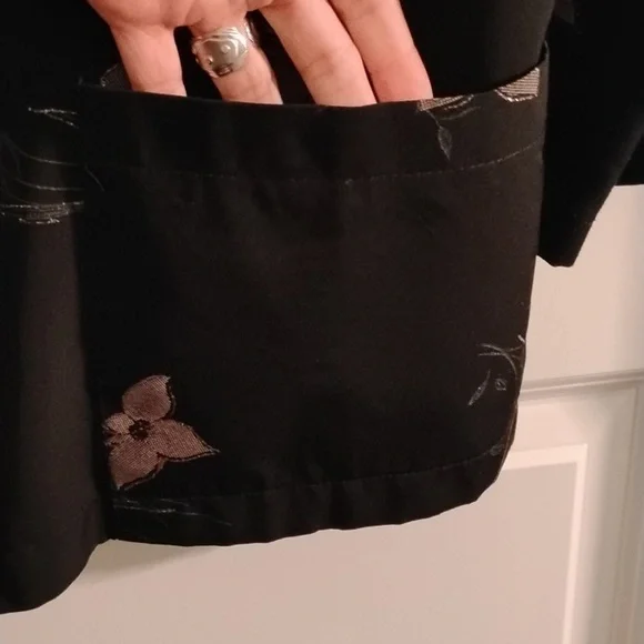 Maggie Barnes Elegant Black Jacket Like new Size 2X - Picture 6 of 7